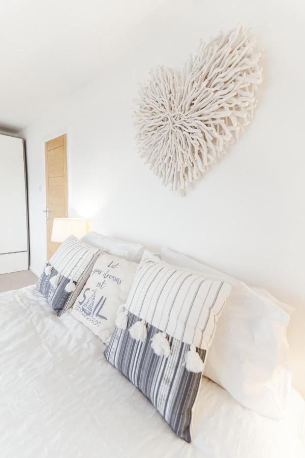 Watersedge Retreat, Views, Sunsets, Dogs Welcome Sandside  외부 사진