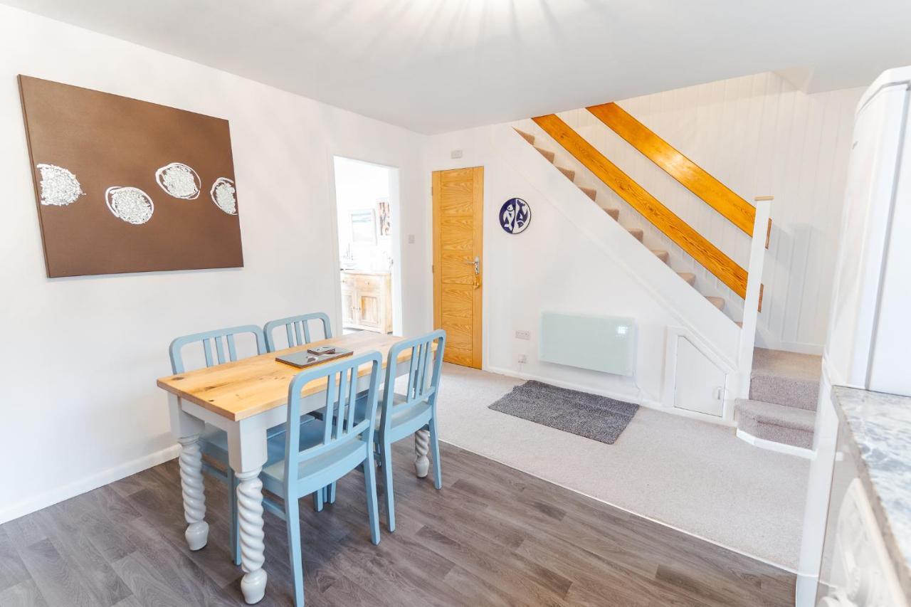 Watersedge Retreat, Views, Sunsets, Dogs Welcome Sandside  외부 사진