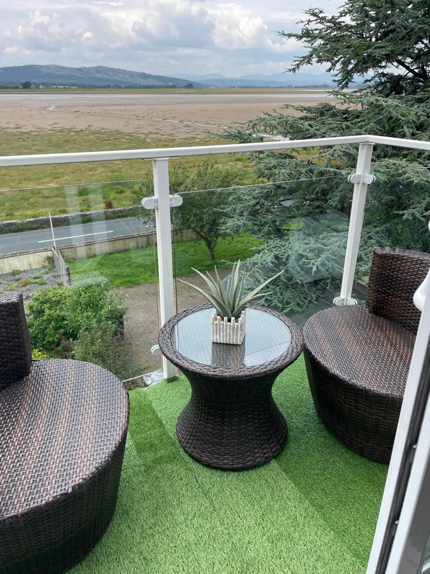 Watersedge Retreat, Views, Sunsets, Dogs Welcome Sandside  외부 사진